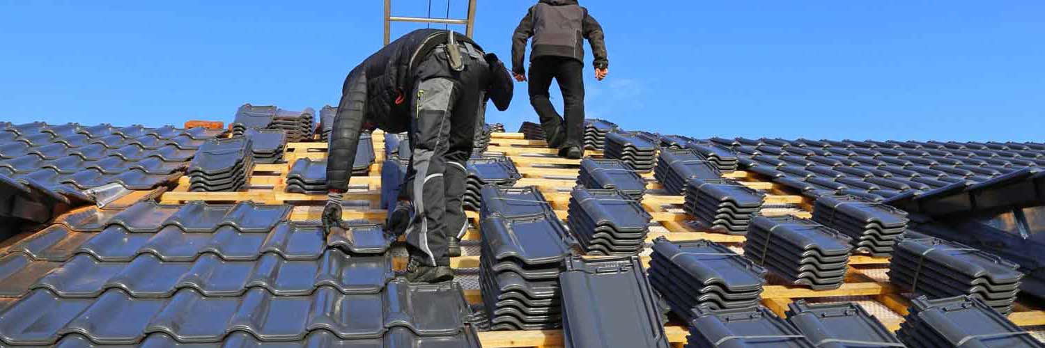 Travaux de couverture -  LE ROY DES TOITS : couvreur toiturier, ardoisier en Belgique : région Flamande, Wallonne et Bruxelles, Liège … construction ou rénovation de votre couverture :  tuile, ardoise… Faitage. Dépannage fuite et intervention en urgence pour votre toit en BELGIQUE: région Flamande, Wallonne et Bruxelles, Liège ….